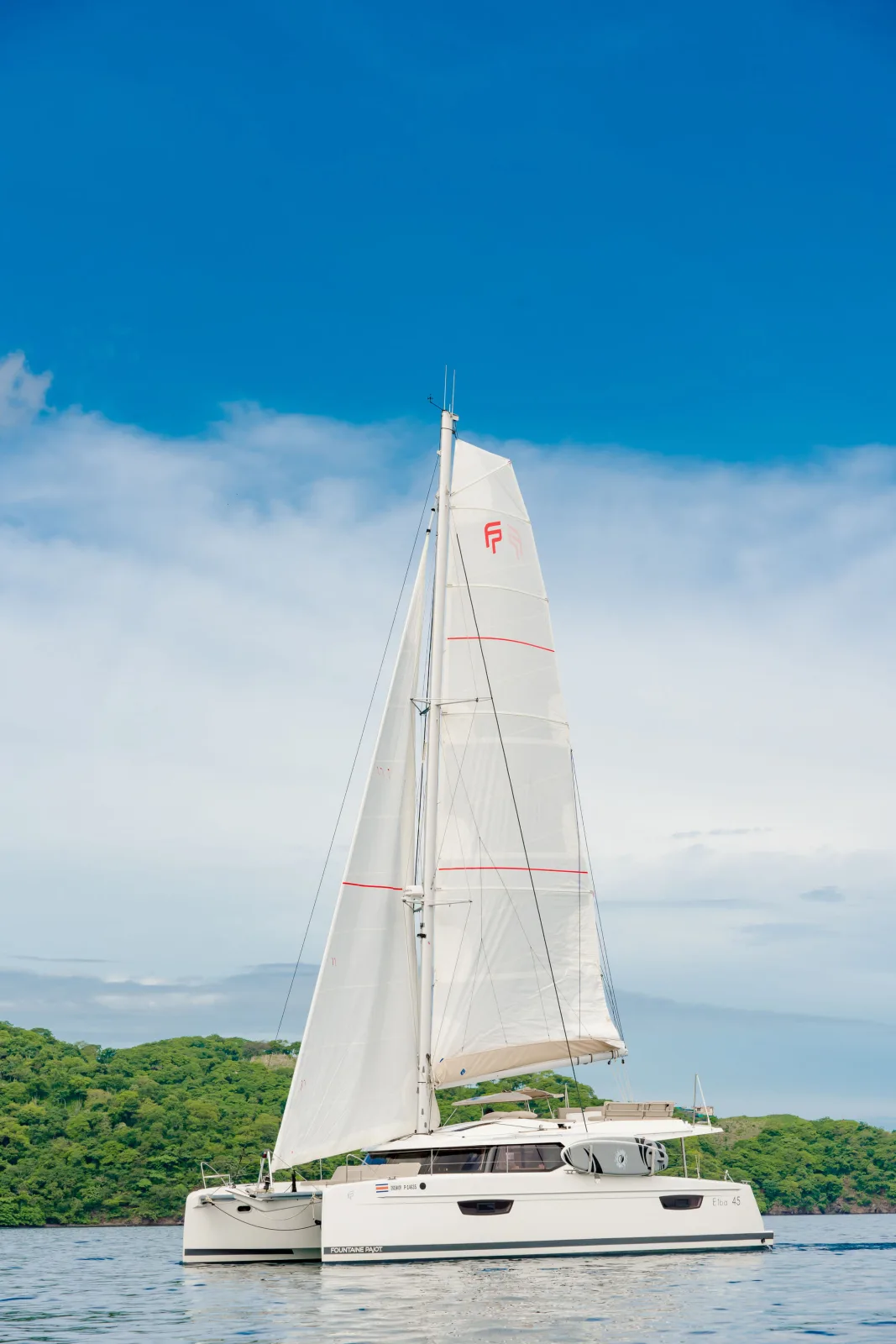 Endeavour under full sail off the Pacific coast of Costa Rica